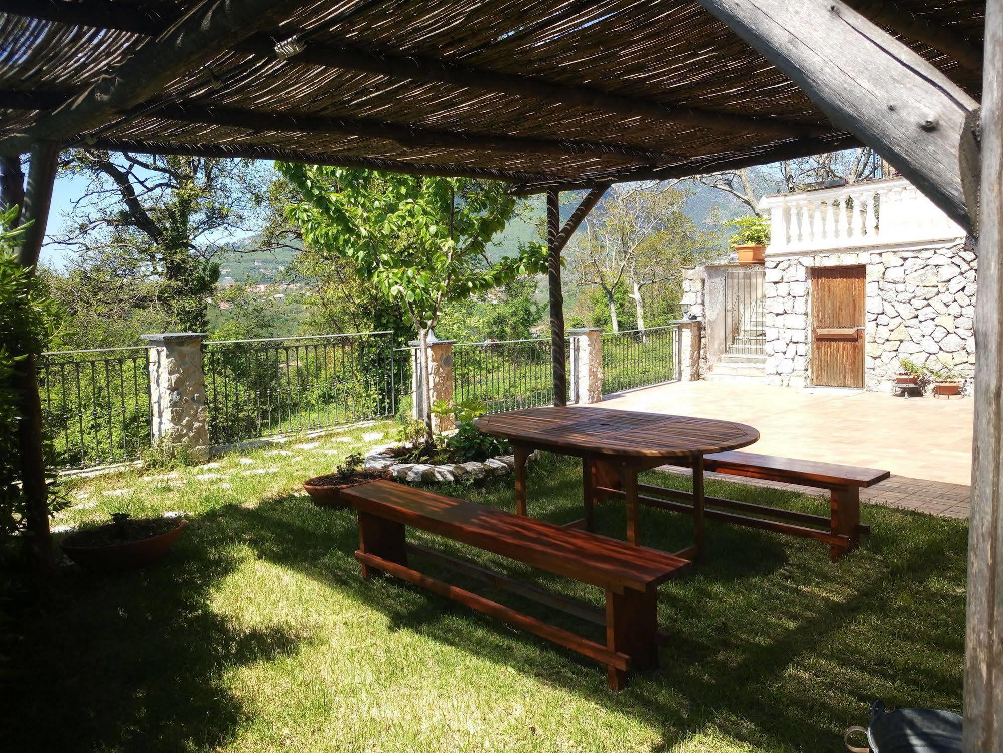Villa Le Giare Ospitalita Diffusa Agerola Exterior photo